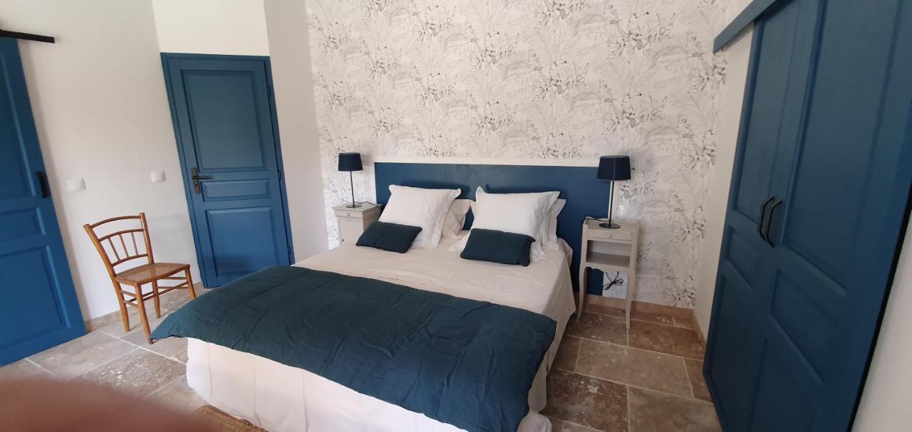 Bed and Breakfast Mas De La Fadeto Les Baux-de-Provence Esterno foto