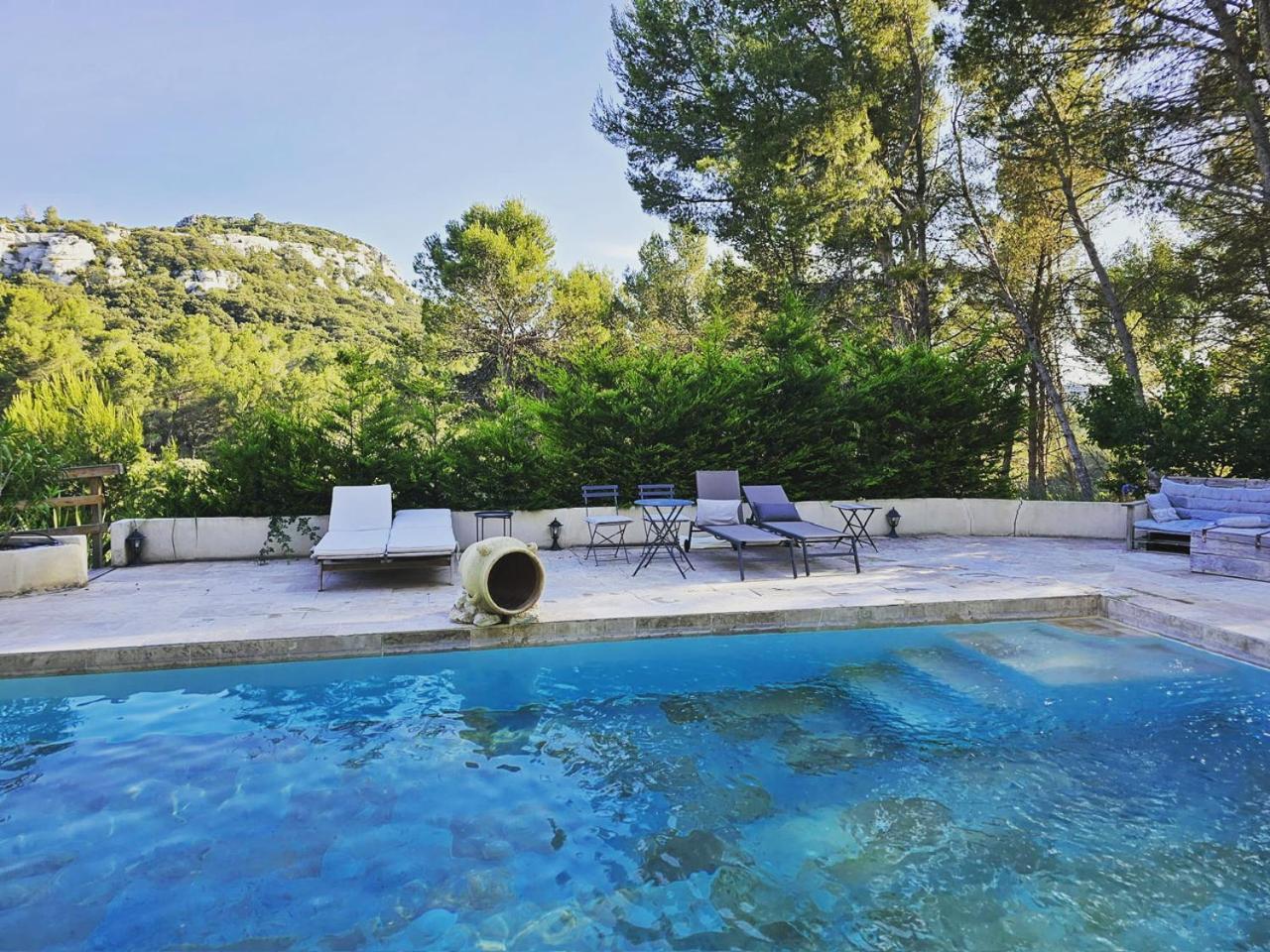 Bed and Breakfast Mas De La Fadeto Les Baux-de-Provence Esterno foto