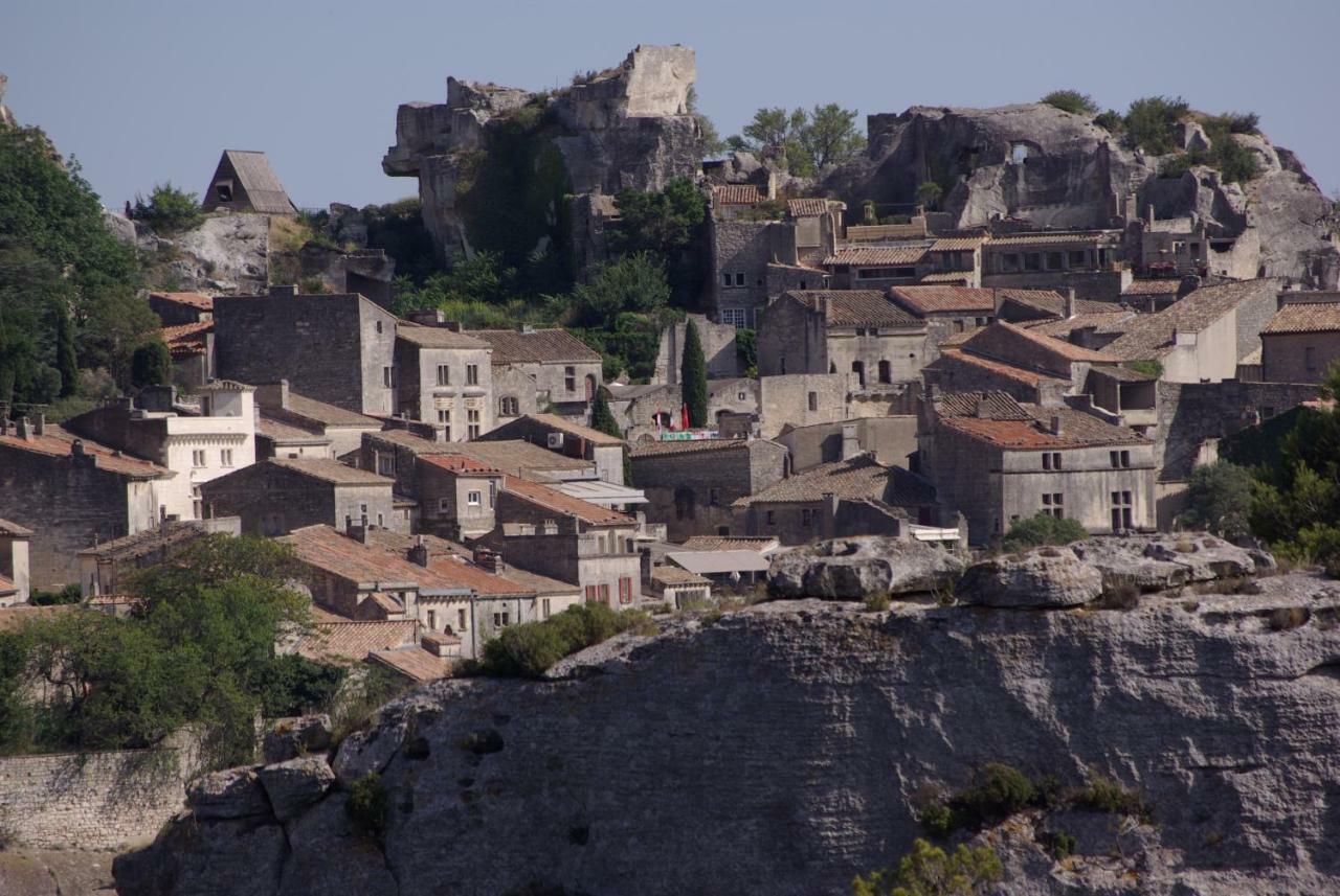 Bed and Breakfast Mas De La Fadeto Les Baux-de-Provence Esterno foto