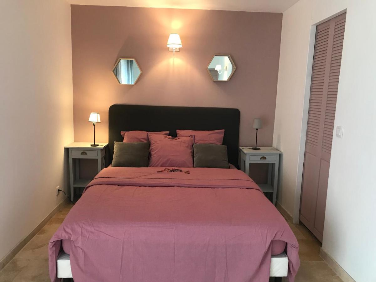 Bed and Breakfast Mas De La Fadeto Les Baux-de-Provence Esterno foto